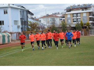 Korkutelispor’da Kepez maçı hazırlıkları devam ediyor