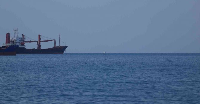 İskenderun Körfezi’nde dinamit yüklü konteyner denize düştü