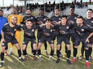Süper Amatör Lig’e yükselen Döşemealtı Belediyespor son maça hazır