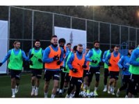 Fenerbahçe Antalya’da ilk antrenmanını gerçekleştirdi