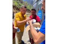 Marmaris’te yangın söndürme ekiplerine Maraş dondurması ikram edildi