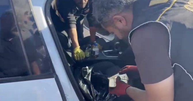 Osmaniye’de araçta ele geçirilen 7 kilo kaçak külçe altına 2 gözaltı