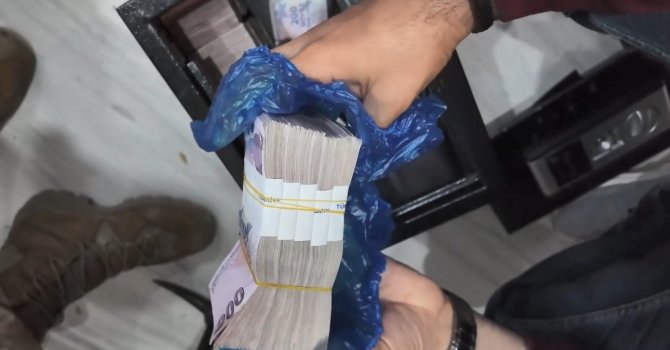 Deste deste para çıktı: Loca bileti satarak dolandırıcılık yapan 16 şüpheli yakalandı