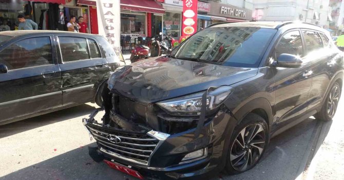 Muratpaşa Kaymakamı trafik kazasında yaralandı