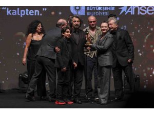 62. Altın Portakal’a ‘Tavşan İmparatorluğu’ 7 ödülle damga vurdu