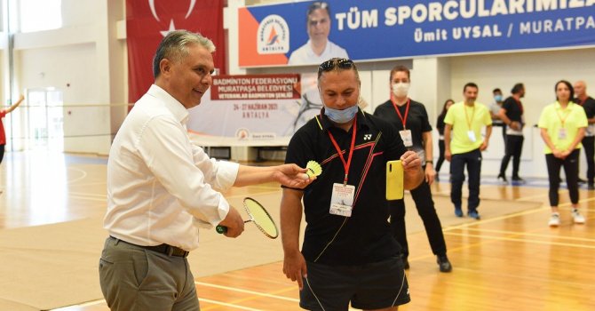 Açılış vuruşu Başkan Uysal’dan