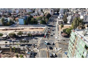 Tarsus’ta kavşak düzenlemesi ile trafik nefes aldı