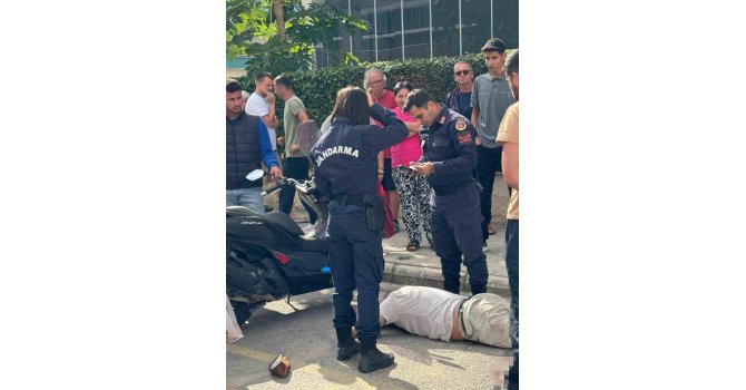 Alanya’da boşanma aşamasındaki eşini sokakta yaraladı