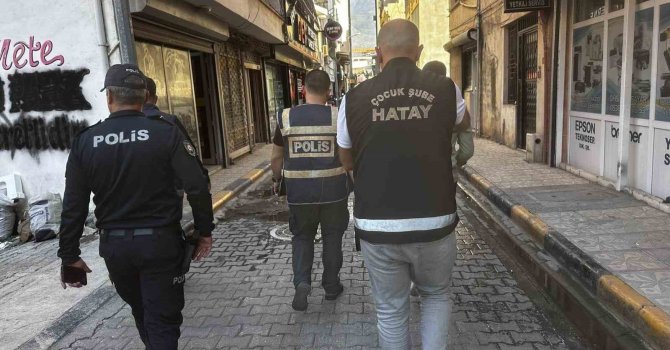 İskenderun’da okul çevrelerinde asayiş denetimleri sürüyor