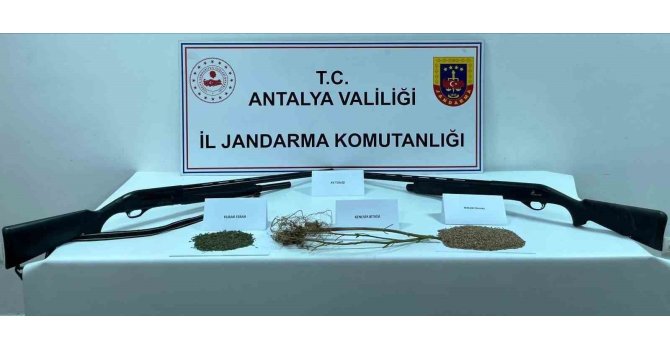 Antalya’da 1 kilo 350 gram kokain ele geçirildi