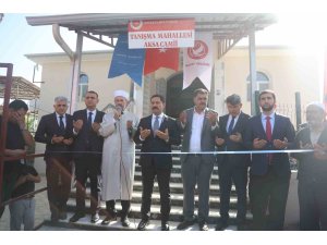 Depremin yıktığı kentte inşası tamamlanan 107’nci cami ibadete açıldı