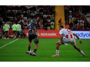 Trendyol Süper Lig: Antalyaspor: 1 - Beşiktaş: 3 (Maç sonucu)