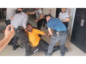 Yangın tahliyesinde hasta ve yakını rolündeki hastane çalışanlarından ’Oscar’lık performans