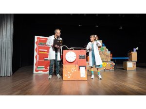 Isparta Belediyesi Şehir Tiyatroları çocuklarla buluştu