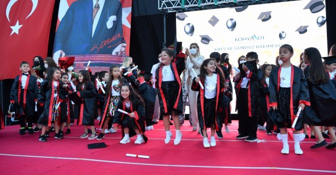 Esen: Çocuklarımızı geleceğe hazırlıyoruz