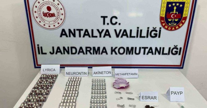 Antalya’da sentetik hap ve esrar ele geçirildi