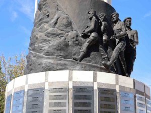 Antalya Şehitleri Anıtı restore edildi