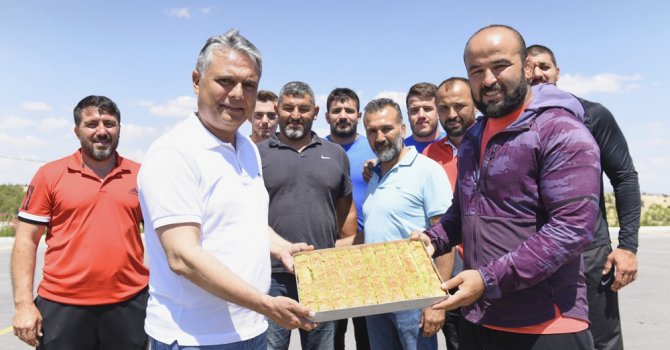 Kırkpınar öncesi Korkuteli zirvesi