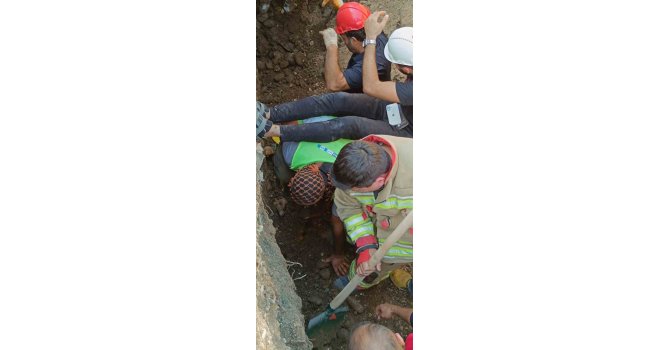 Şantiye alanında yaşanan göçükte mahsur kalan işçi kurtarıldı