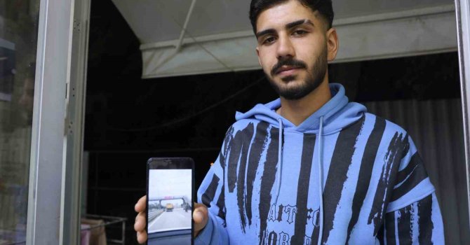 Sol şeritte 100 kilometre hızla ilerleyen hafriyat kamyonu hayrete düşürdü