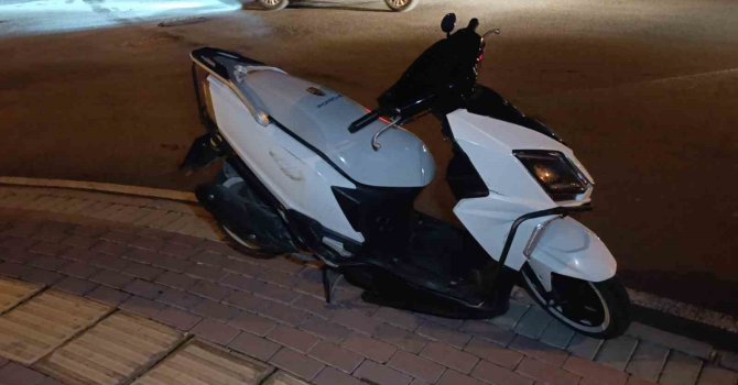 Aynı noktada 24 saat arayla 2 kaza yaşandı: 4 yaralı