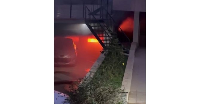 Kahramanmaraş’ta elektrikli otomobil alev alev yandı