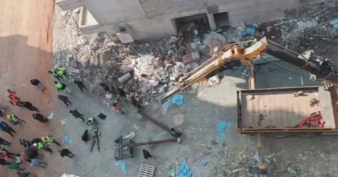 Vincin kırılmasıyla 2 işçi 25 metreden yere çakıldı