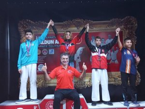 Kemer Belediyesi Karate Takımı’ndan 9 madalya