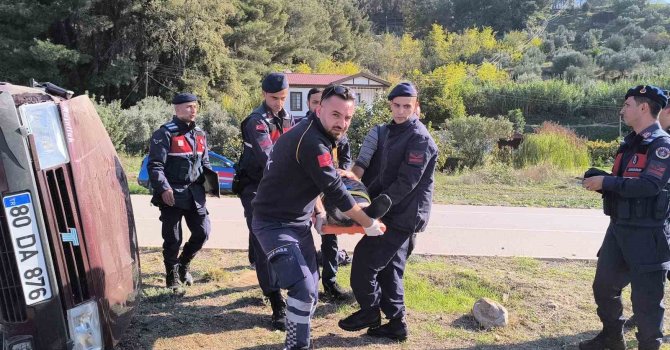 Osmaniye’de devrilen otomolin sürücüsü yaralandı