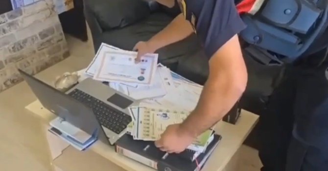 Ustalıktan kalfalığa, ehliyetten SRC’ye kadar sahte belge hazırlamışlar:  7 tutuklama
