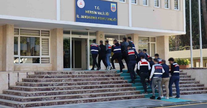 Mersin’de aranan şahıslar operasyonu: 34 şüpheli tutuklandı