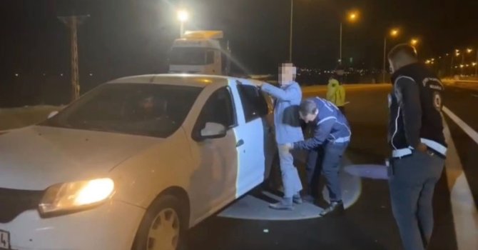 Osmaniye’de 9 düzensiz göçmen ve 3 organizatör yakalandı