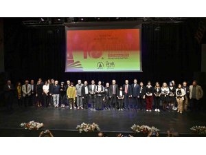 Antalya Edebiyat Günleri’nde öykü ve şiirin en iyileri ödüllendirildi