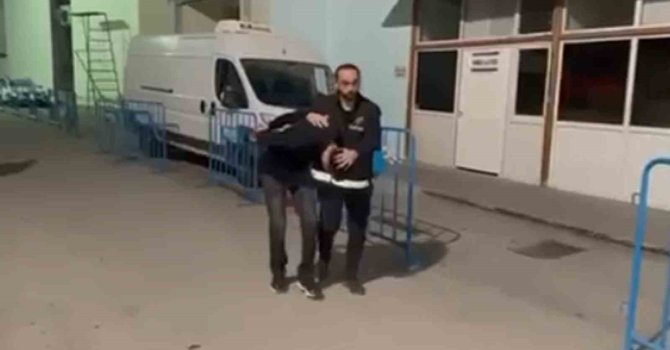 İskenderun’da yağma ve silahla tehdit şüphelisi tutuklandı