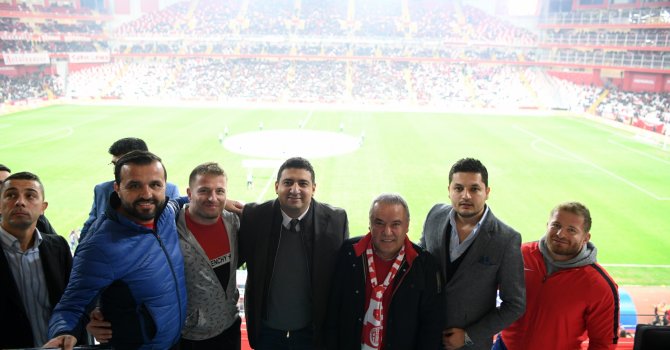 Başkan Böcek’ten Antalyaspor’a destek