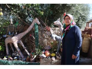 Halk eğitimden emekli oldu atıkları evinde sanata dönüştürdü