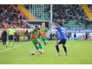 Trendyol Süper Lig: Alanyaspor: 1 - Kasımpaşa: 0 (İlk yarı)