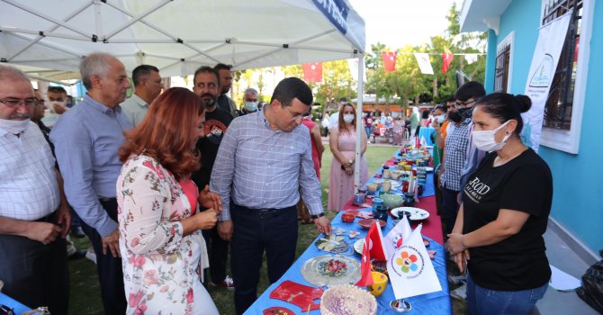 Sevgilerin ekildiği atölyeden muhteşem sergi