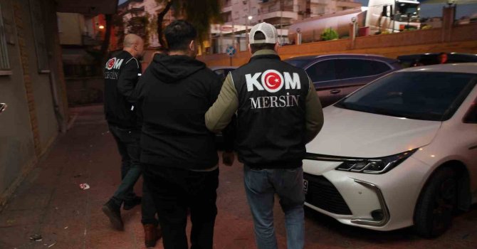 Mersin’deki rüşvet operasyonunda 6’sı gümrük memuru 11 kişi tutuklandı