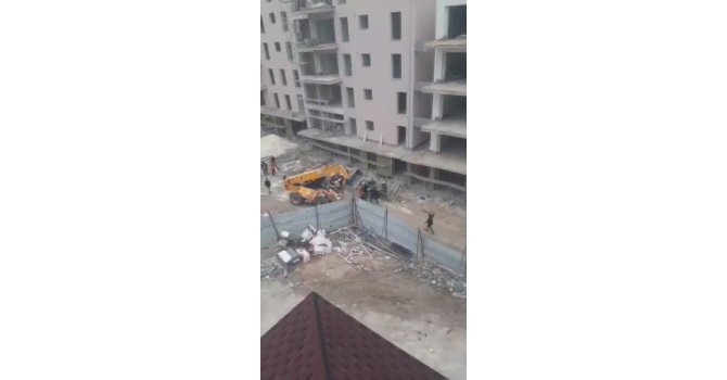 Ortalığın savaş alanına döndüğü kavga polisin havaya ateş açmasıyla son buldu