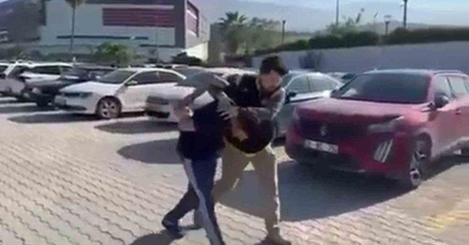 Şantiyede birlikte çalıştığı arkadaşını beyin kanaması geçirene kadar döven şahıs tutuklandı