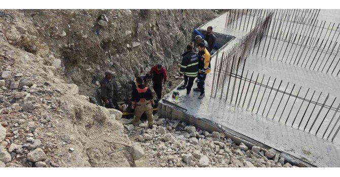 Defne’de inşaat temeline düşen şahıs yaralandı