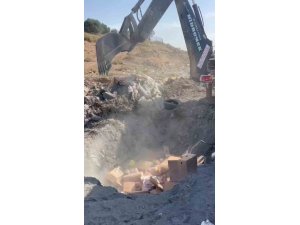 Sucuk, peynir, ketçaptan oluşan 1 ton gıda malzemesi toprağa gömülerek imha edildi