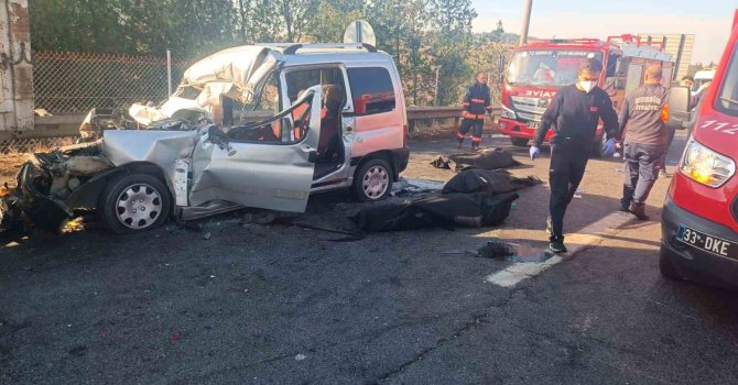 Tarsus’ta trafik kazası: 3 ölü, 3 yaralı