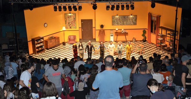 AŞT ilçe turnelerine başladı