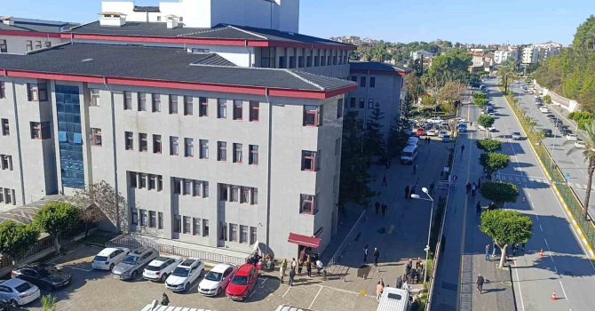 Manavgat Belediyesi rüşvet soruşturmasında 9’u tutuklu 41 sanığın yargılanmasına başlandı