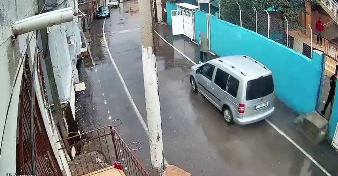 Husumetlisini ezerek öldürmeye çalıştı