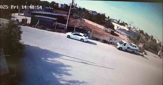 Otomobille geldi çekiciden telefon çaldı: 120 suç kayıtlı hırsızın o anları kamerada