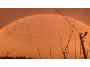 Antalya’da çiftçinin çifte gökkuşağı heyecanı kameraya yansıdı