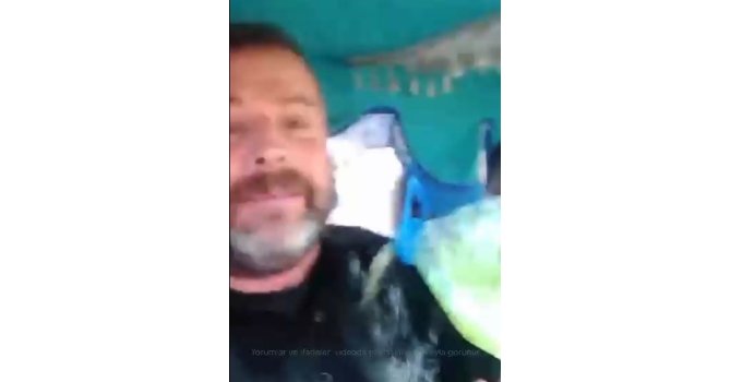 Belediye önünde kendini yaktı